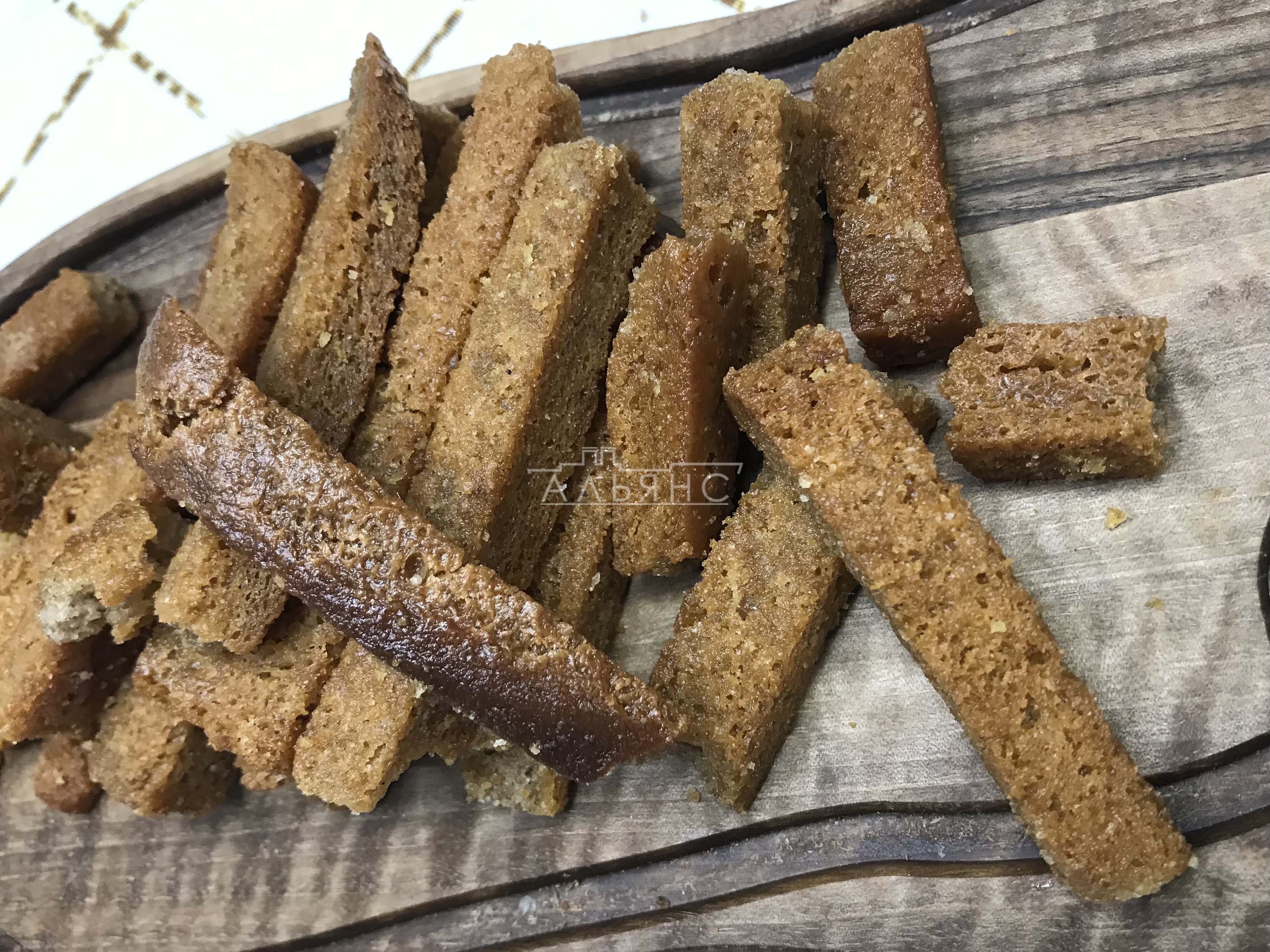 Деревенские гренки с чесноком в Оренбурге