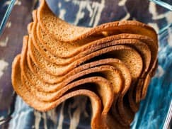 Кальмар паутинка Темная (Каракатица): Ресторанные гренки с сыром