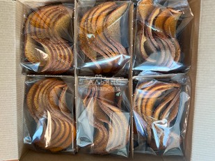 Японские снеки и крекеры: Ресторанные гренки с красной икрой