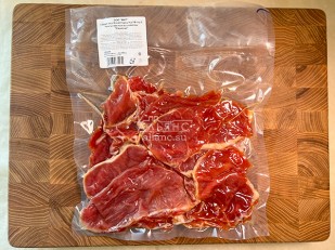 Ведро Ржаные гренки с семгой и сыром: Мясо Чипсы свиные 