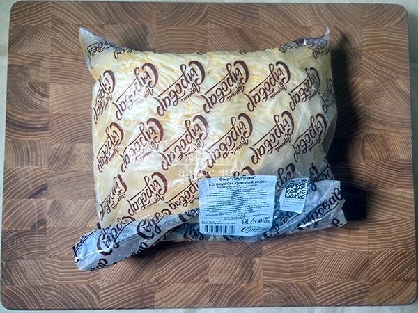 Сыр 1 кг ГОРНЫЙ СЫРОВАР (Паутинка со вкусом красной икры) в Оренбурге